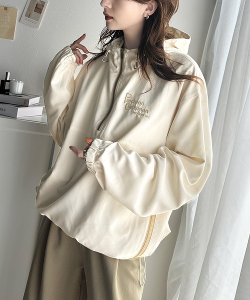 Java ブルゾン アウター 「Javaジャバコラボ」トレンド感をプラス。胸元刺繍配色ハーフジップアノラックパーカー レディース - 画像 (5)