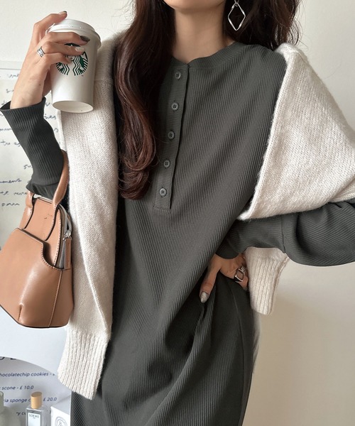 classicalelf ワンピース リラックス感とお洒落を両立。2wayヘンリーネックリブワンピース(ロング丈) - 画像 (3)